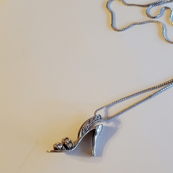 High Heel Cinderella Strap Sandle Pendant Necklace